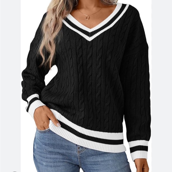 Sweaters - Preppy academia style sweater black & white varsity deep V neck